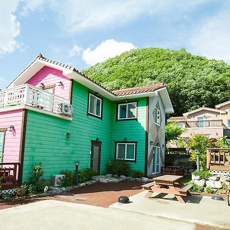 Utopia Pension Gyeongju Zewnętrze zdjęcie